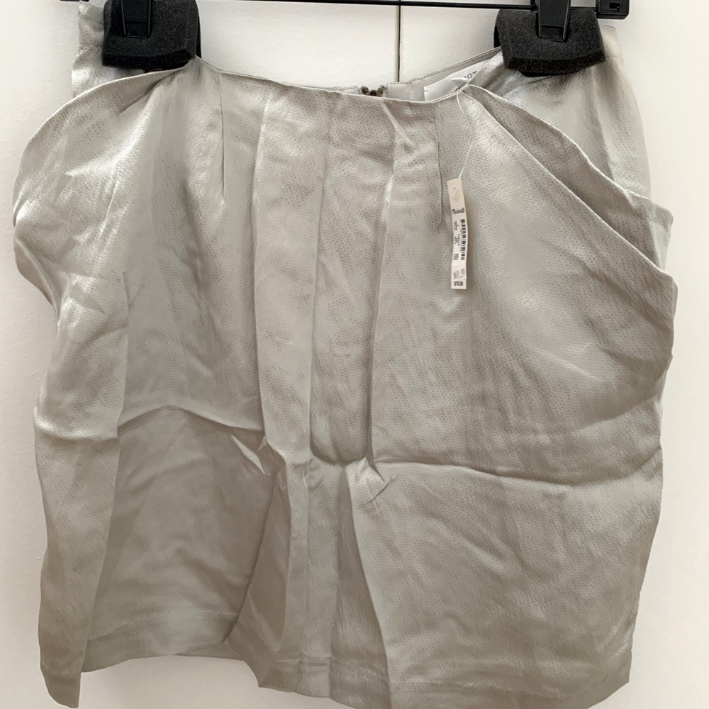NWT!!! Madewell Eliot skirt in silver 100% silk